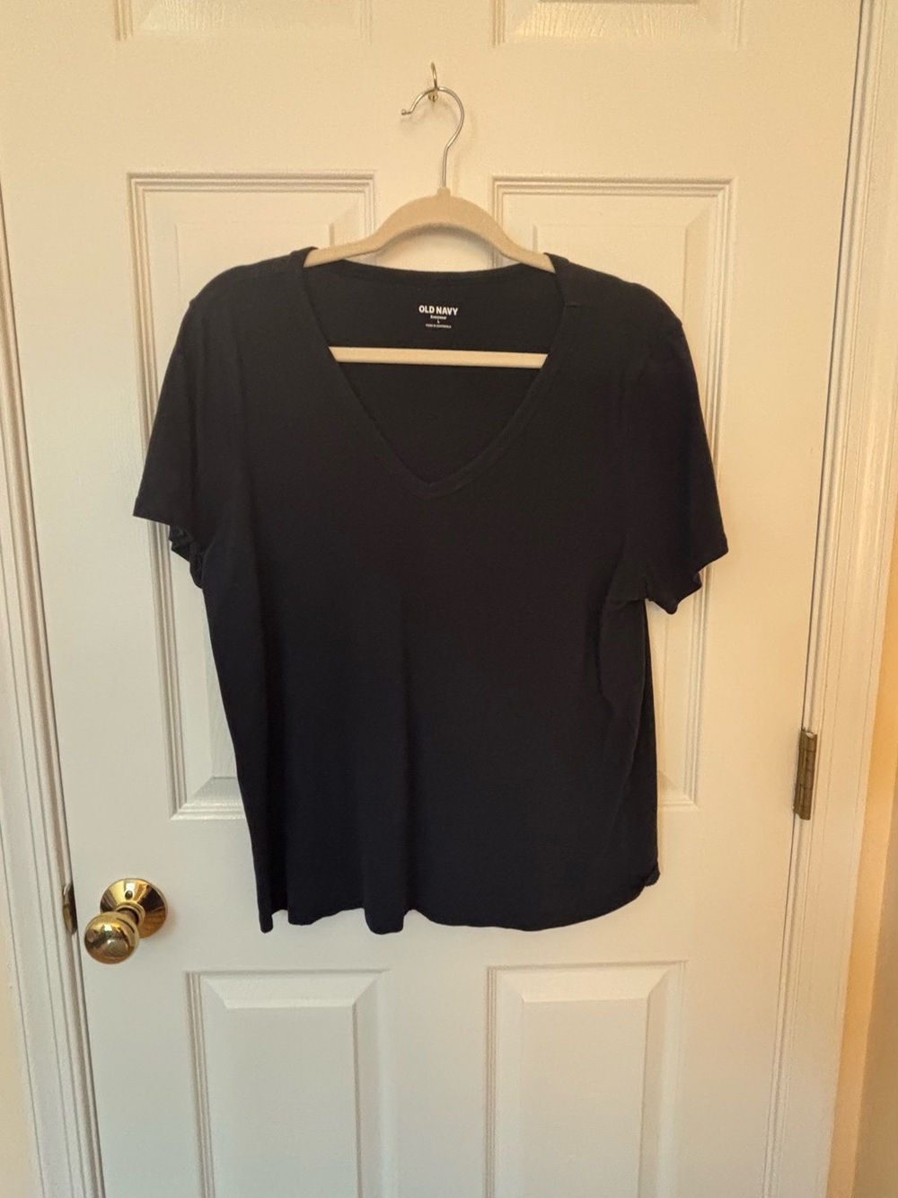Old Navy Black V-Neck Short Sleeve Tee